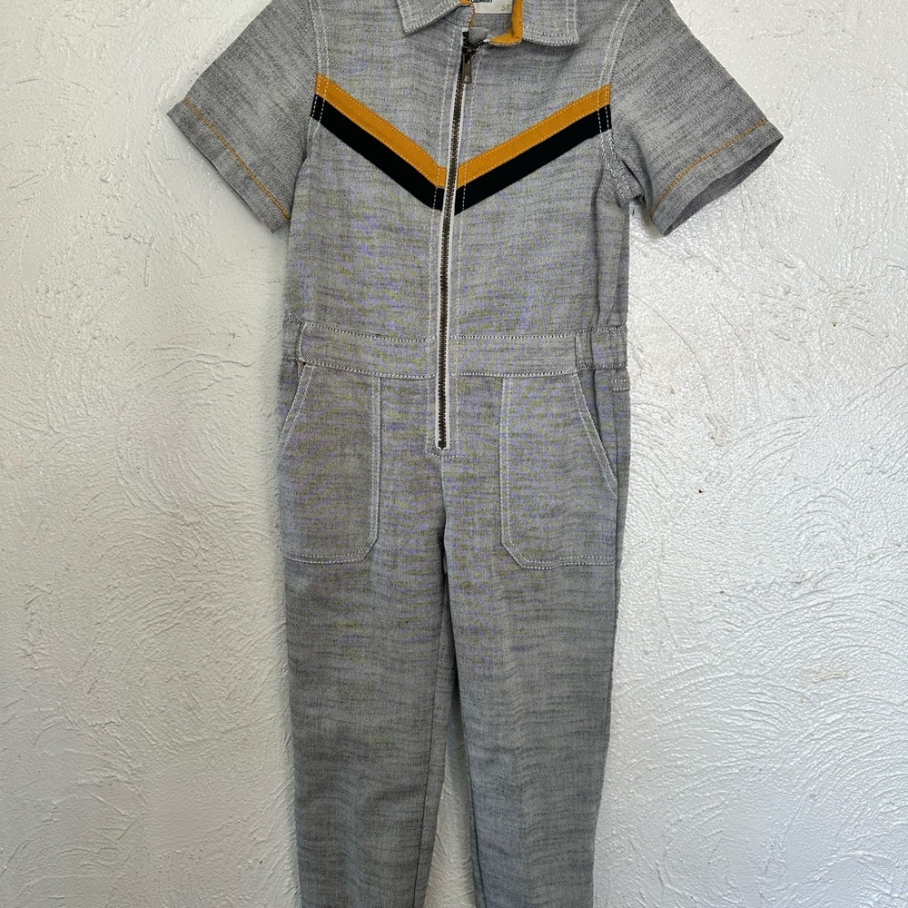 OshKosh B'gosh Gray and Gold Kids Bodysuit